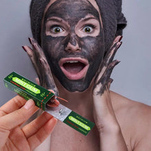 Fake Chewing Gum Cockroach Prank Toy – Funny April Fool’s Joke Toy for Kids & Adults